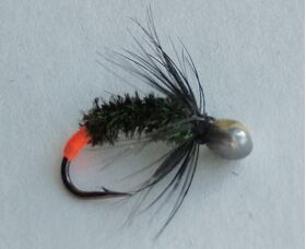 Мушка на мормышке нимфа peacock orange